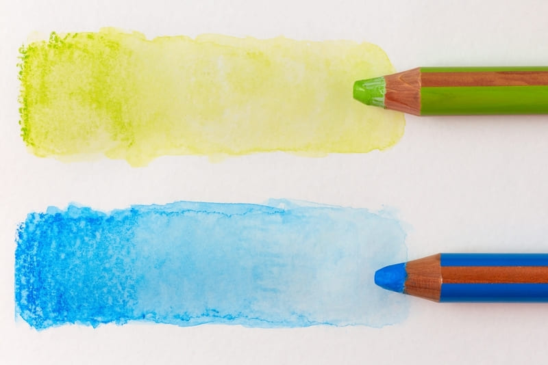 Lápis aquarelável: saiba o que é e como usar